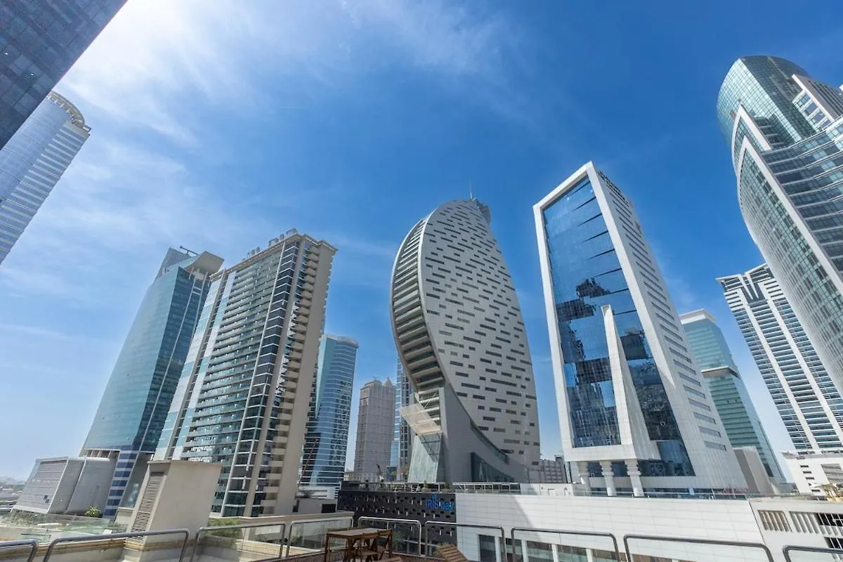 Cozy And Bright 2-Bedroom Apartment In Business Bay Dubai