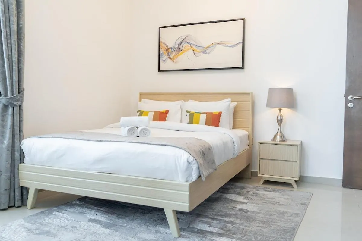Cozy And Bright 2-Bedroom Apartment In Business Bay Dubai