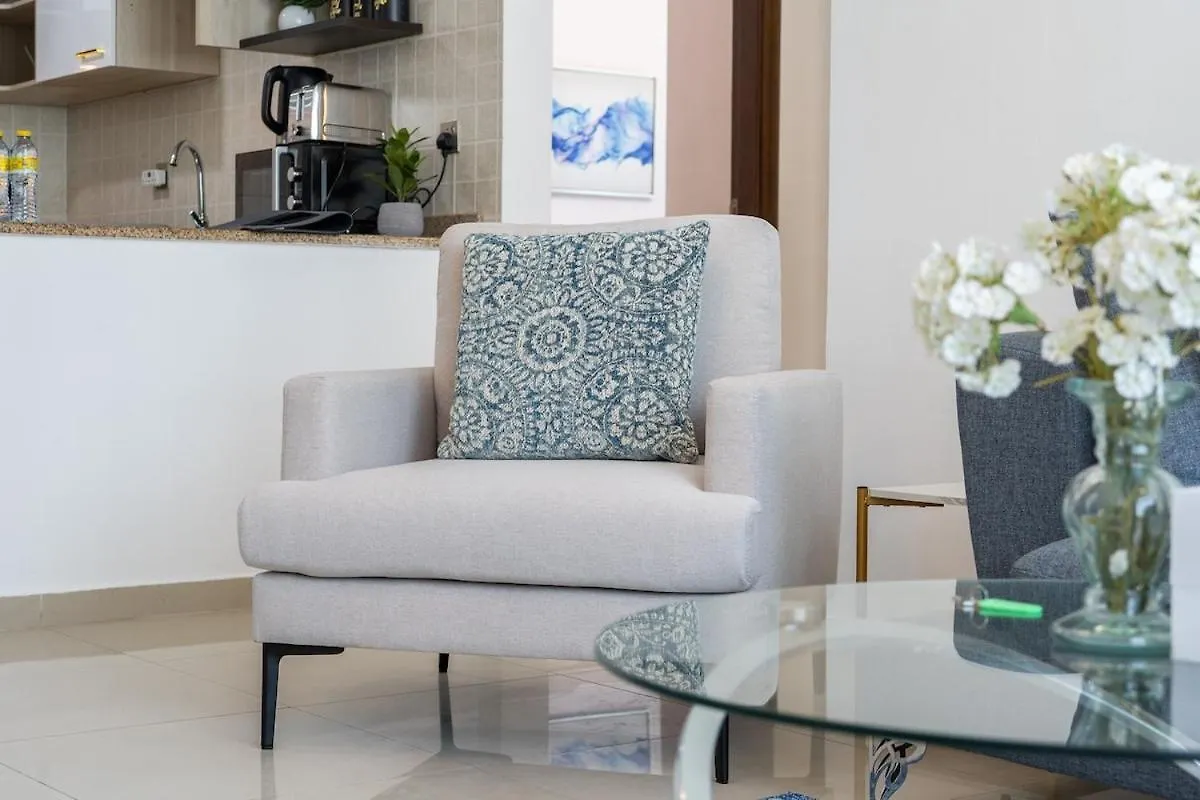 Cozy And Bright 2-Bedroom Apartment In Business Bay Dubai