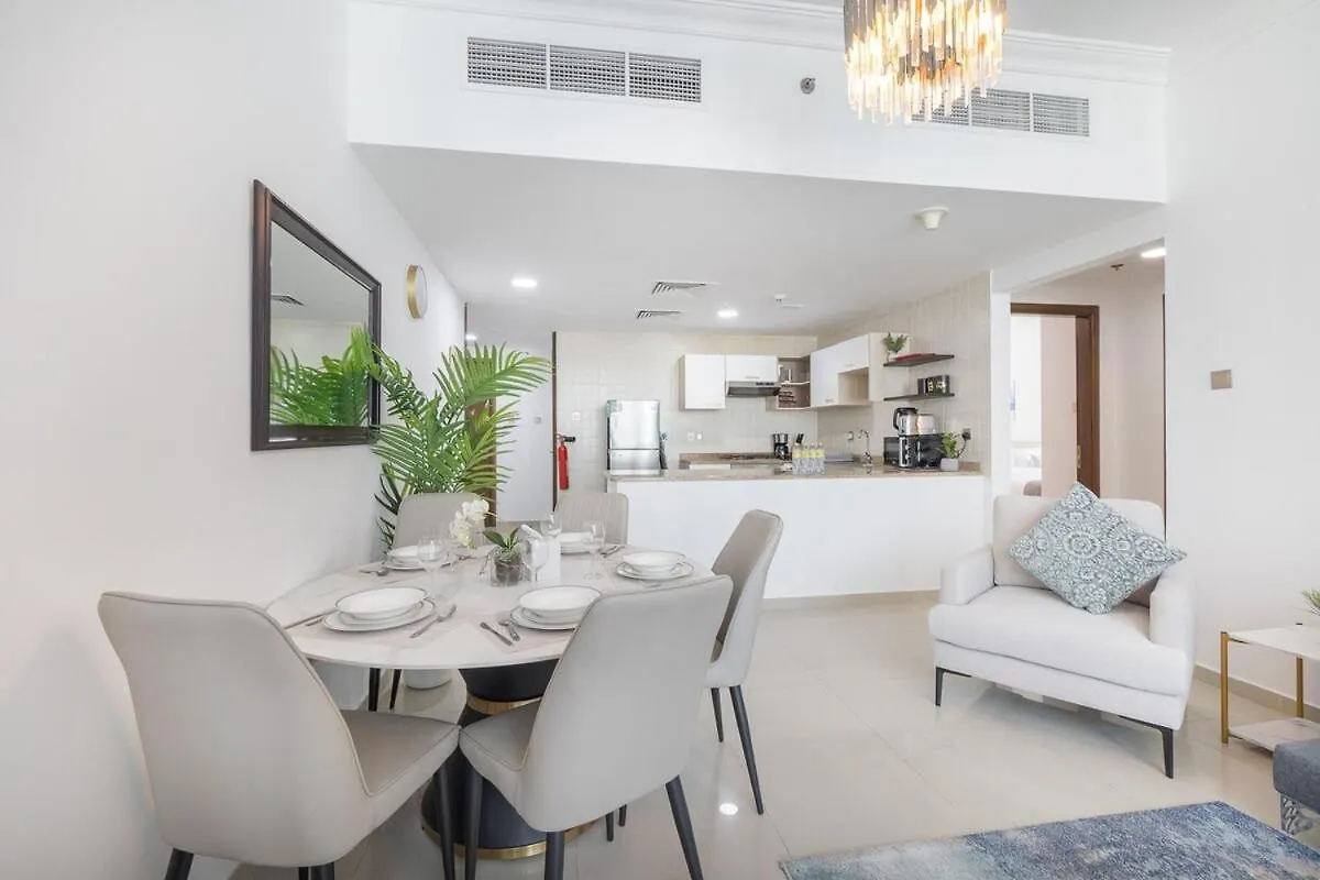 Cozy And Bright 2-Bedroom Apartment In Business Bay Dubai